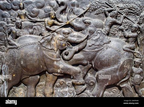 The Mongol Siege of Sukhothai: A Tale of Elephant Warfare and Diplomatic Finesse